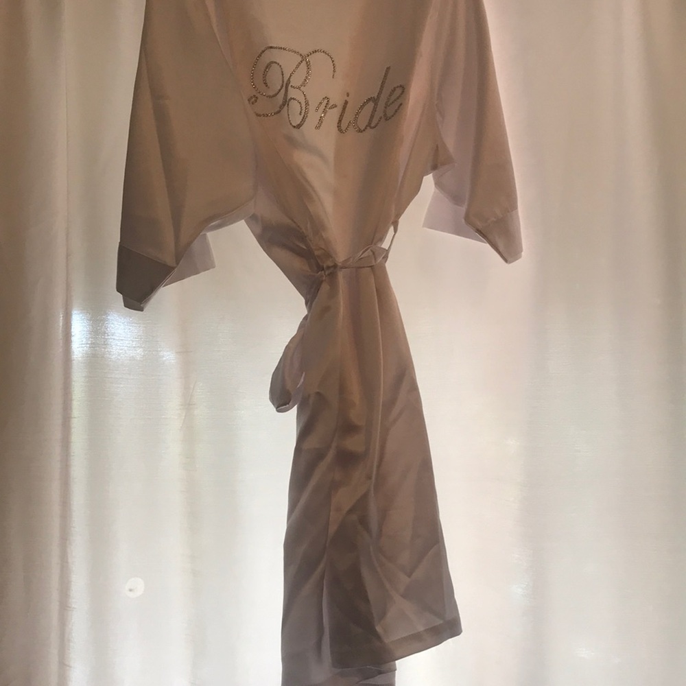 David’s Bridal White Satin Bride 👰🏼 Rope - Picture 2 of 5